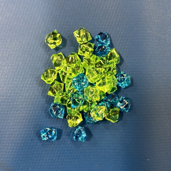 Pelican Cover Board Game with components - Picture 11 of 13